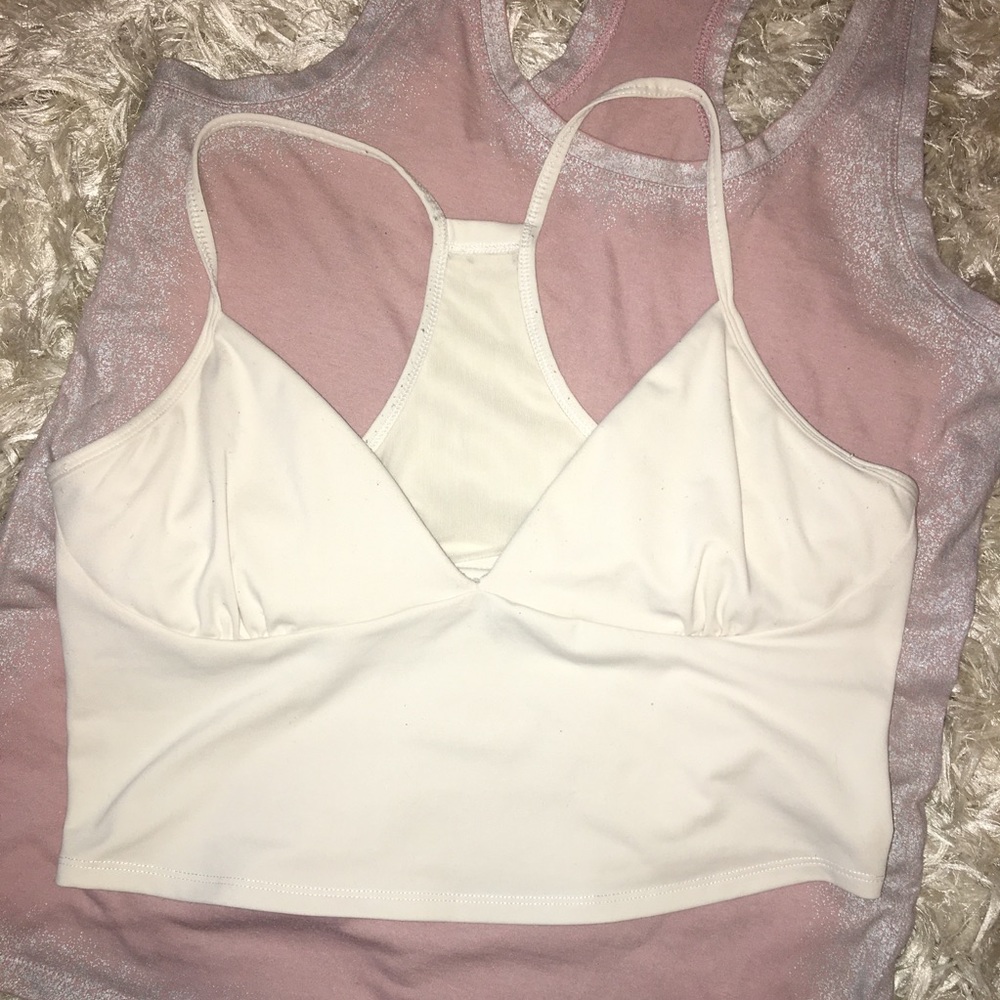 2 FABLETICS workout tops! Wms med - Picture 8 of 15
